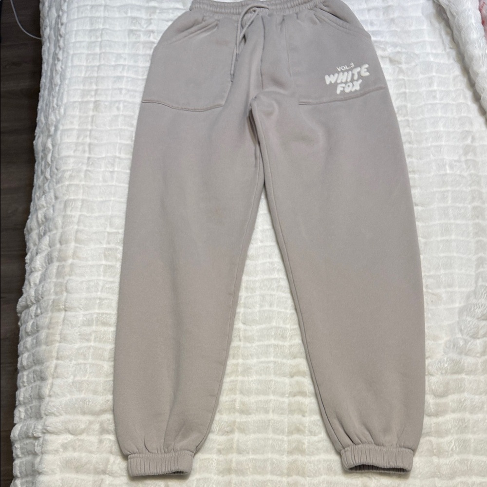 White Fox sweatpants tan, missing label, xxs